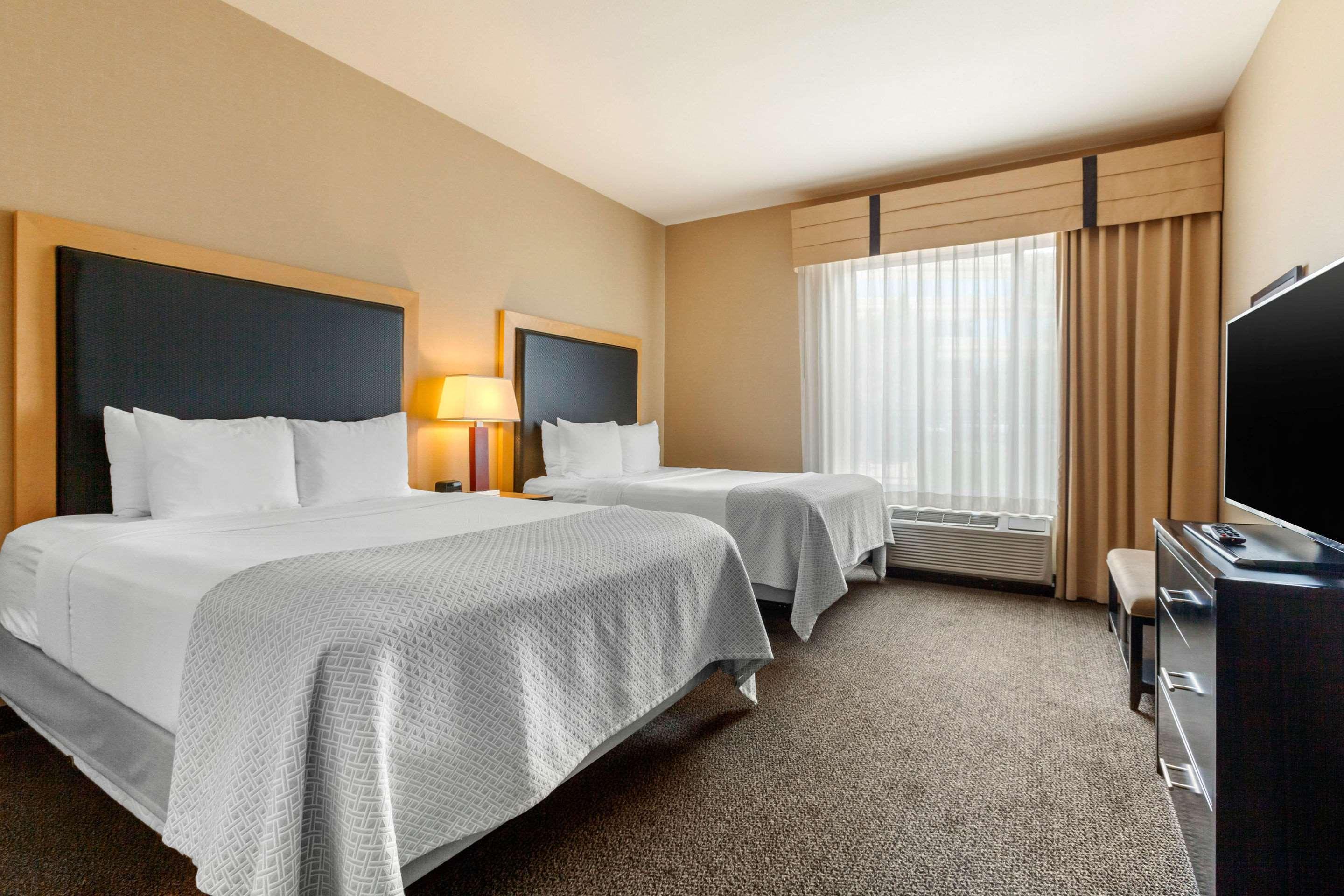 Cambria Hotel Denver International Airport Aurora Exterior photo