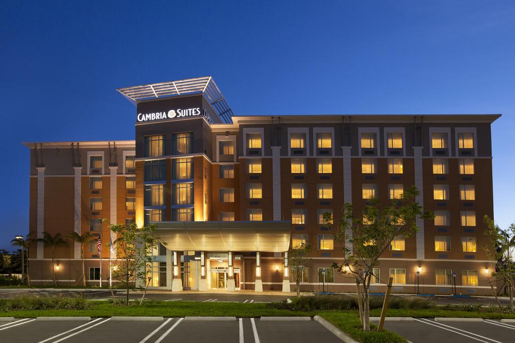 Cambria Hotel Denver International Airport Aurora Exterior photo