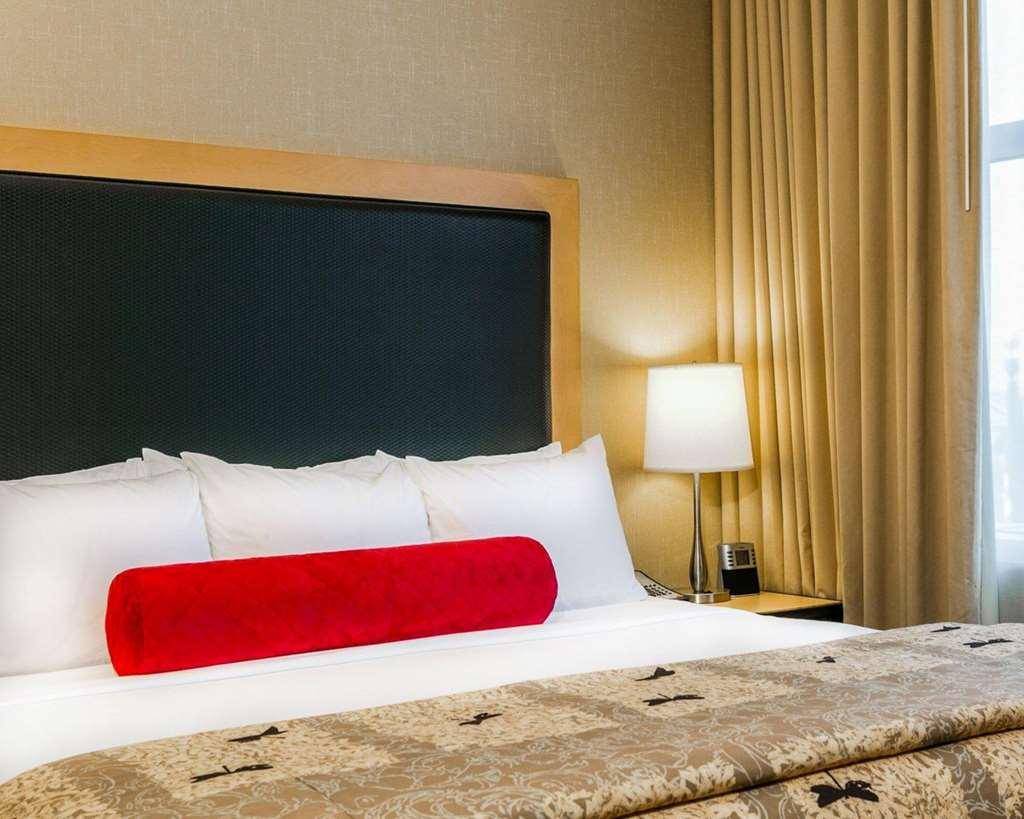 Cambria Hotel Denver International Airport Aurora Room photo
