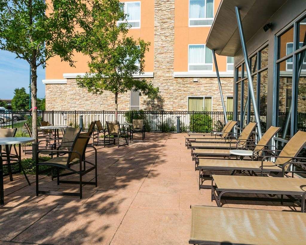 Cambria Hotel Denver International Airport Aurora Facilities photo