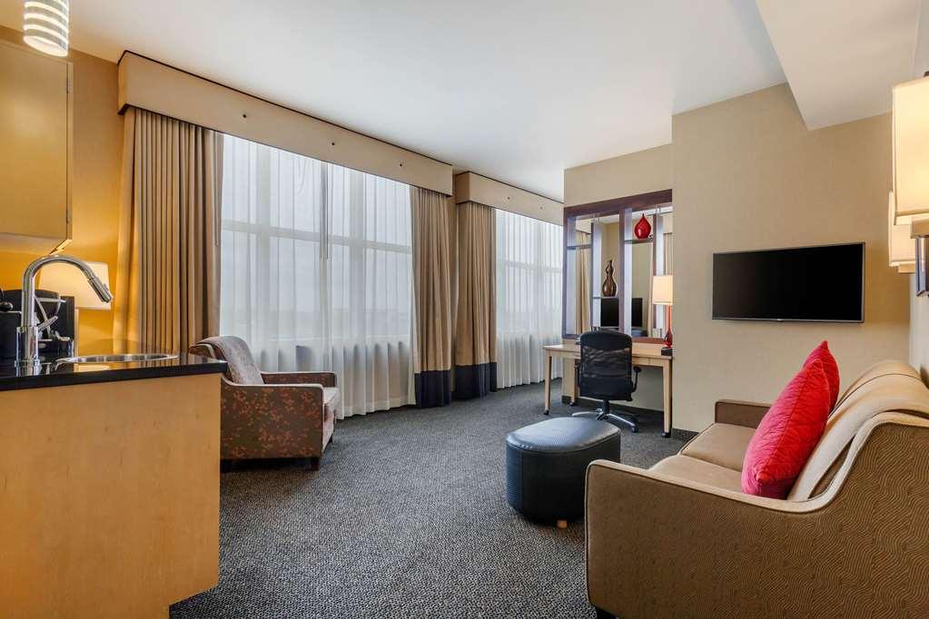 Cambria Hotel Denver International Airport Aurora Room photo