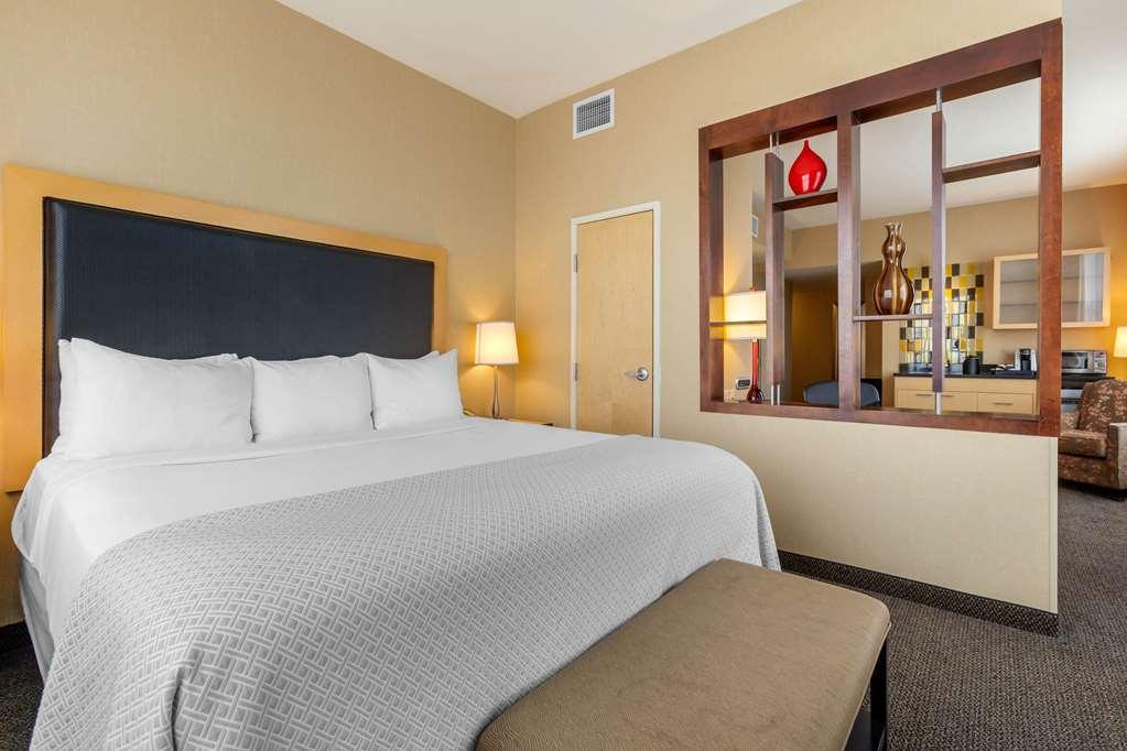 Cambria Hotel Denver International Airport Aurora Room photo