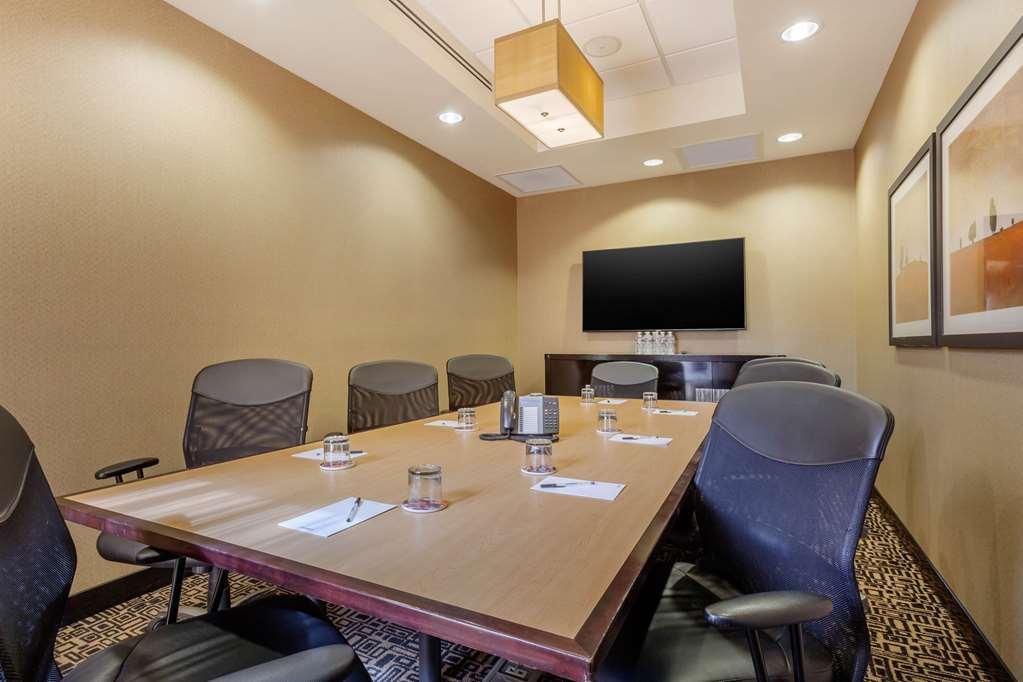 Cambria Hotel Denver International Airport Aurora Facilities photo